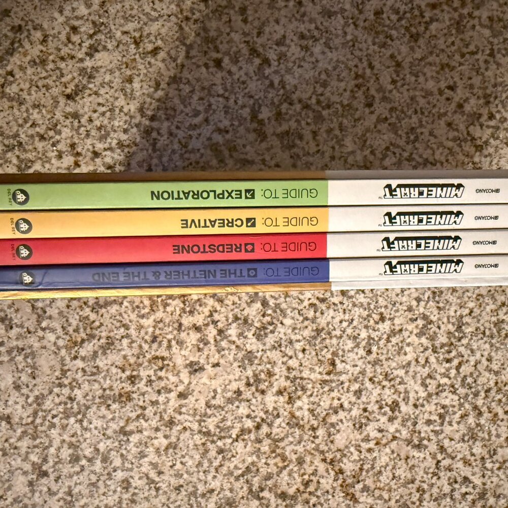 Minecraft: Guide Collection 4-Book Boxed Set - Picture 3 of 8